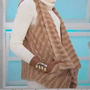 G BY GULIANI Faux Fur Vest Sz M